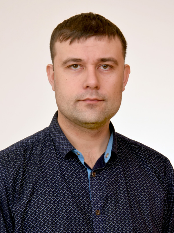 Востриков Дмитрий Алексеевич.